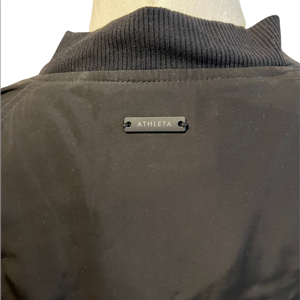 Athleta bomber jacket size L - Picture 3 of 5